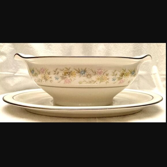 Noritake Blossom Time 7150 Fine Ivory China Gravy Boat Attached Underplate 7.5" - Picture 4 of 8